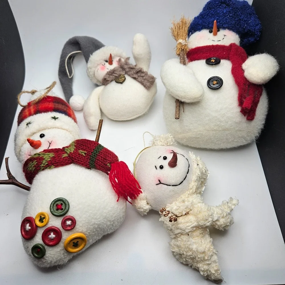 Lot of 4 Plush Snowman Christmas Ornaments Felt Fabric Handmade Style Rustic‎